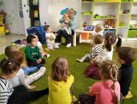 Заняття з психологом у дитячому садочку DINO: ключі до гармонійного розвитку малюків